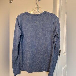 Lululemon Patterned Loose fit swiftly top
